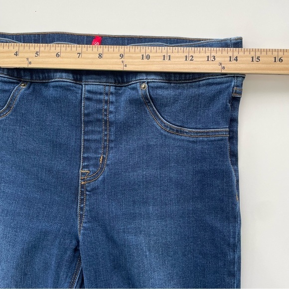 Spanx Distressed Ankle Skinny Jeans, Medium Wash Size Medium - Picture 10 of 12